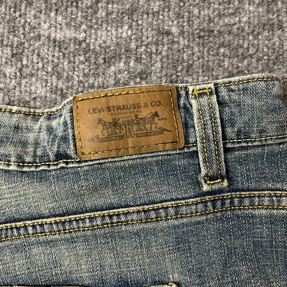 Levi's 515 Bootcut Jeans Women's 24S Blue Denim‎ Stretch Classic Zip Fly - 43X28